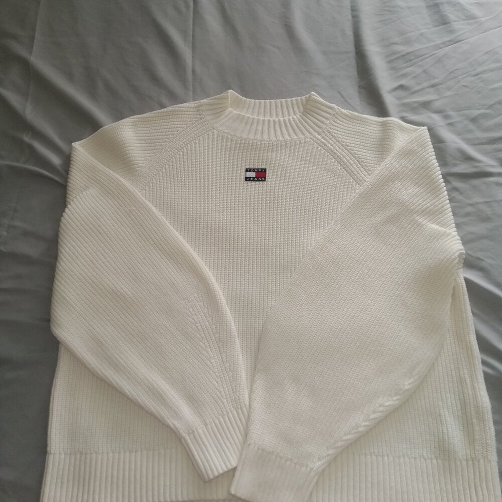 Brand new Tommy Hilfiger sweater